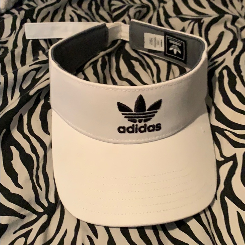 Adidas visor
